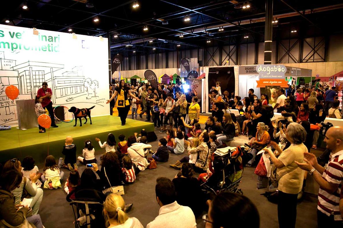 100×100 MASCOTA, the big pet event