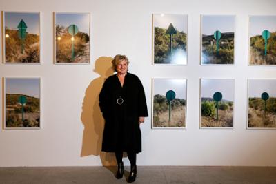Synergies between contemporary art and crafts