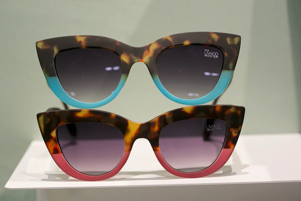 Glasses in bisutex