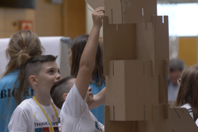 Niños jugando en el campus de ifema thinkids