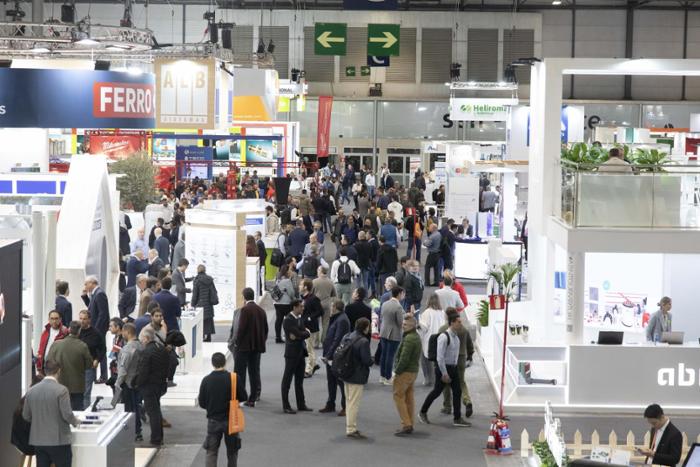 aspecto parcial pabellón en feria