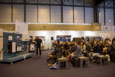 image of one of the workshops in full demonstration at the last edition of the C&R fair.