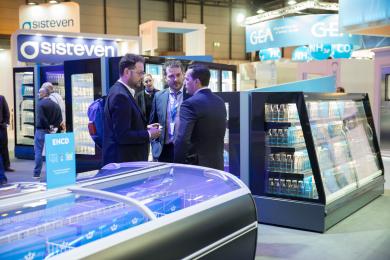 Professionals at the stands of the refrigeration pavilion at the last edition of the Climatización y Refrigeración trade fair.