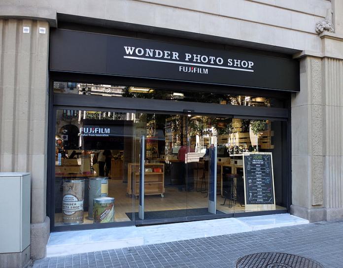 salvar Desfiladero siga adelante Fujifilm impartirá una masterclass sobre su premiada tienda Wonder Photo  Shop
