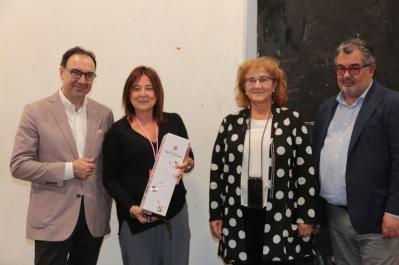 Foto familia ganadores Premios Estampa 2