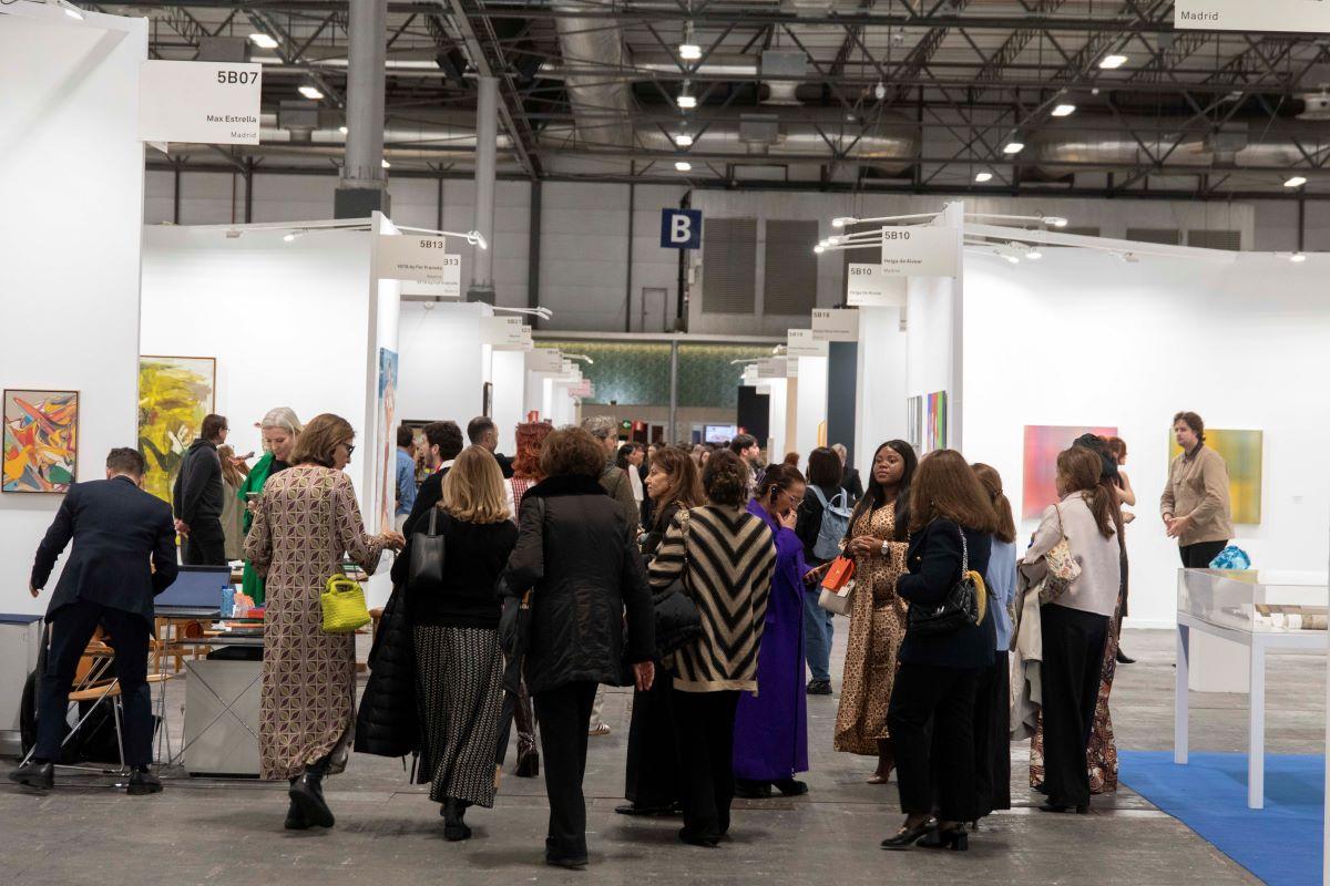 Estampa 2024 Cierra Con 17 000 Visitantes Y Ventas De 263 Artistas