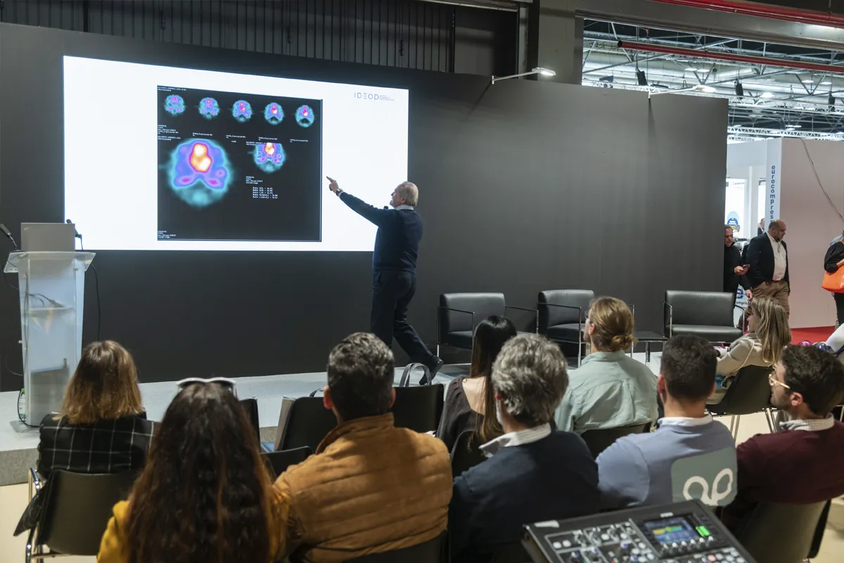 Ponencia de un expositor