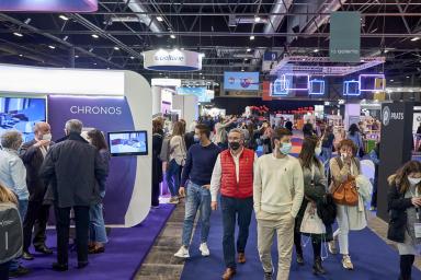 Vista parcial de la feria ExpoÓptica 2022