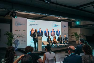 Ponentes y público en la inauguración del foro ITH Innovation Summit 2025.