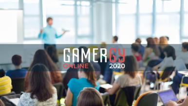 Imagen de un aula con profesor y alumnos junto con el logo de Gamergy