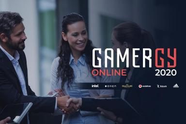 Tres personas de diferentes perfiles profesionales se saludan