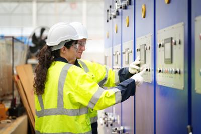 Trabajadores en energía