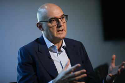 Entrevista a José Luis de Mora, CEO de Santander Consumer Finance