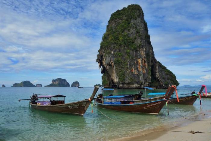 Banana Beach en Phuket, Tailandia