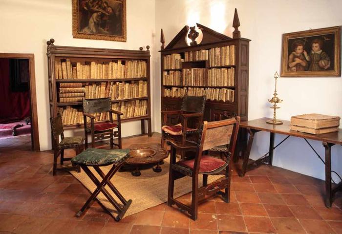 Biblioteca de la Casa Museo Lope de Vega en Madrid