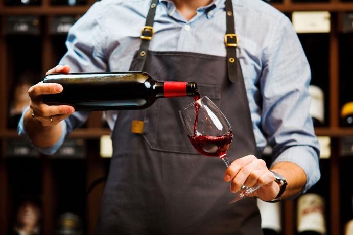 Vinos y Bebidas grande