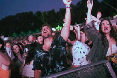 chico bailando en el festival Pompa 360º
