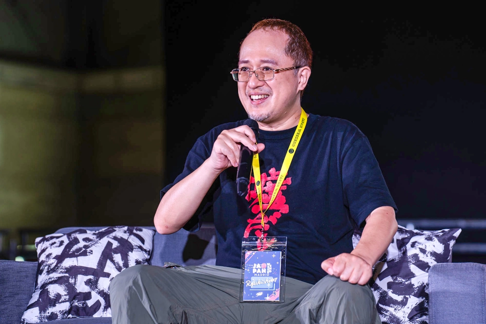 invitado dando una charla en la Japan Weekend Madrid