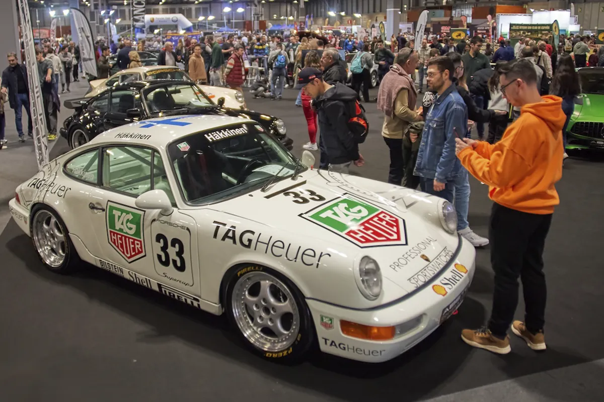 Porche antiguo de rally