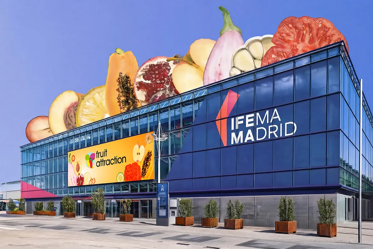 Advertising on entrance panels