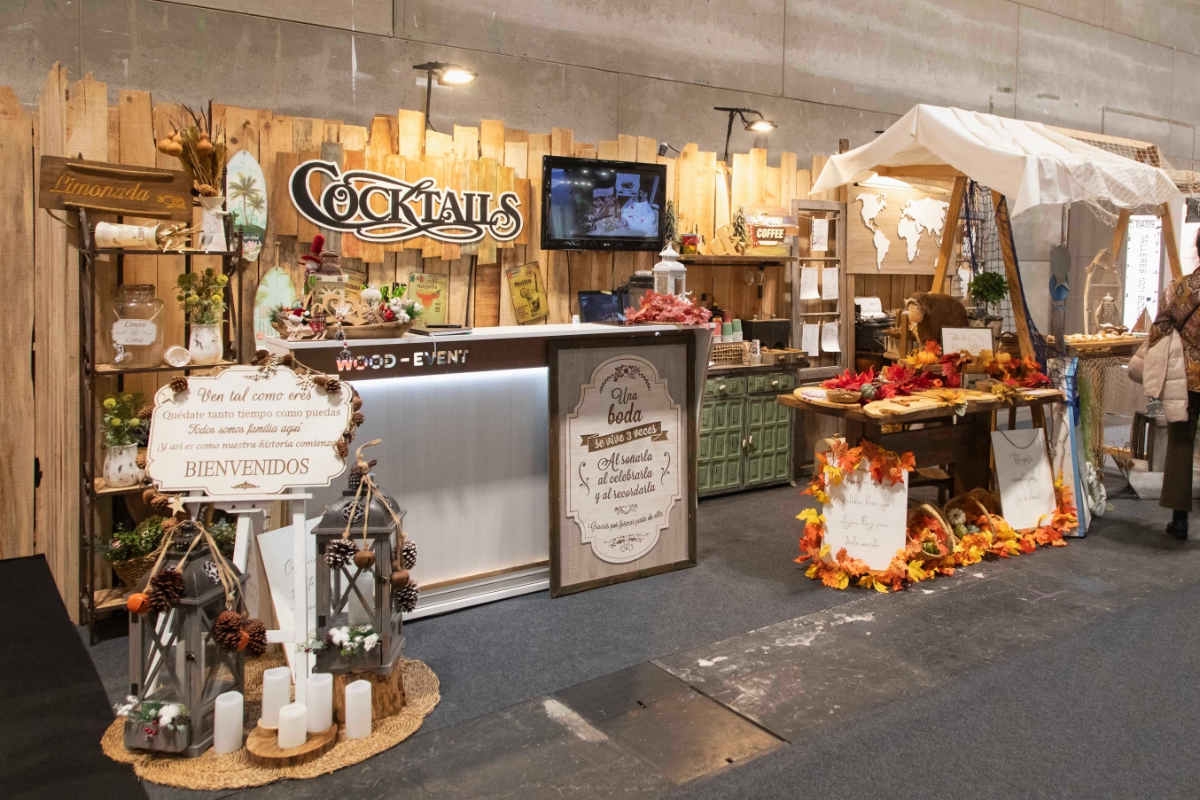 Mesa de cocktails en Bodaeventos Boutique