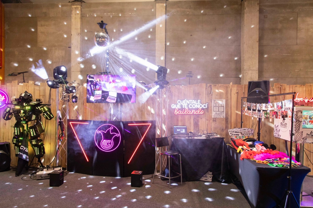 Mesa de discoteca para Bodaeventos Boutique