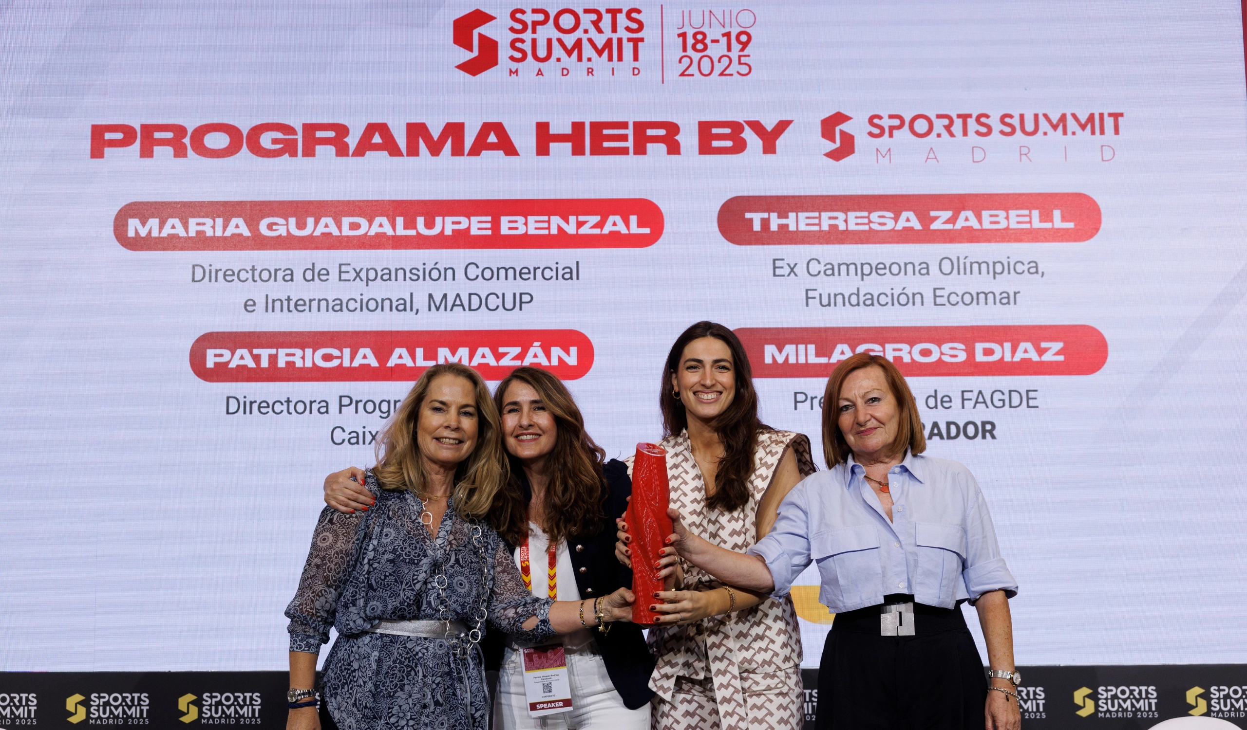 Personas en el escenario de Sports Summit Madrid