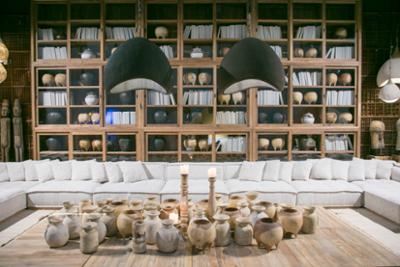 design of various living rooms at booths in Intergift