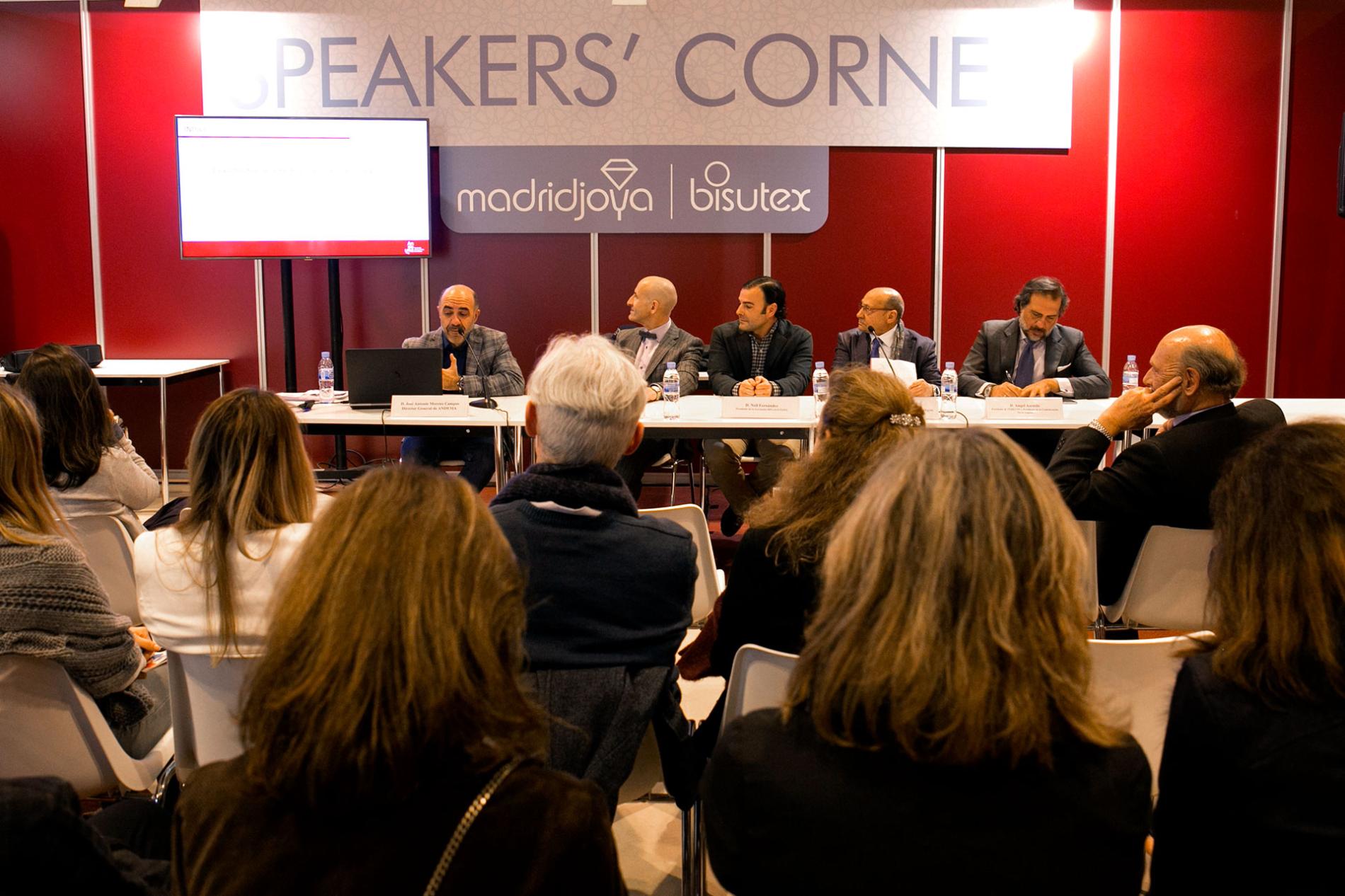 Las últimas tendencias en interiorismo y las mejores herramientas de