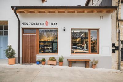 Fachada Medialdeko-Ogia