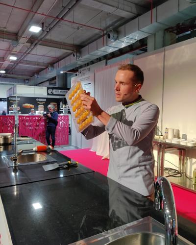 INTERSICOP 24 time of day