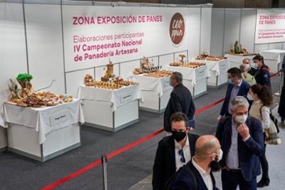 zona de restauración de la feria intersicop