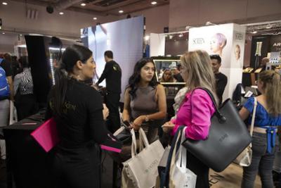 aspecto parcial ambiente feria Salón Look 2022