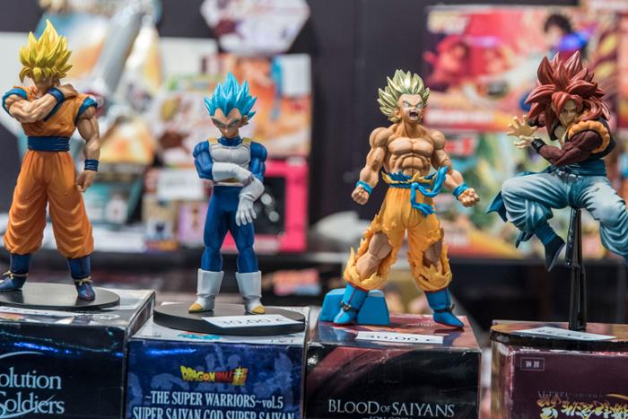Figuras de personajes de Dragon Ball.