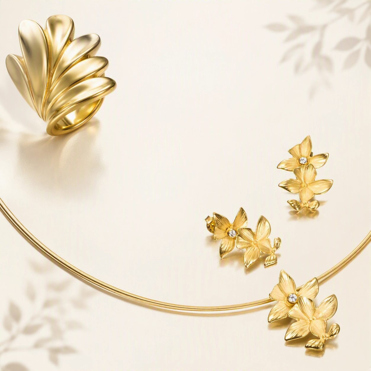 Collar de oro con dos ángeles en Madridjoya