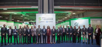 Foto familia inauguración última edición