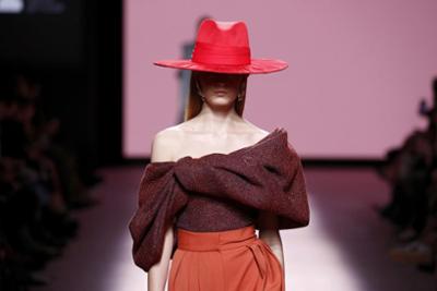 Desfile de Redondo Brand durante la 75 edición de MBFWMadrid