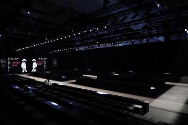 PS21_Sala_Mercedes_Benz_0019