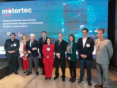 Foto de familia de la inauguración de MOTORTEC CHILE 2022