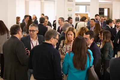 personas reunidas en PRIVEL