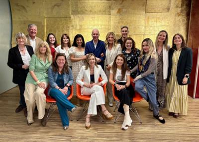 Foto de familia deliberación jurado Premios Look 2025