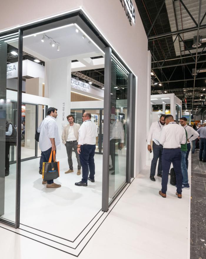 Puertas en stand de SICOM