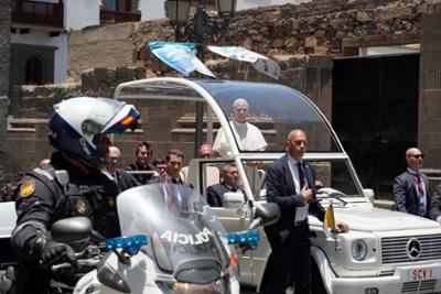 Policía Nacional Visita Papa