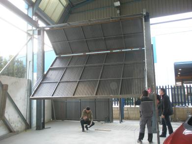 Test of an automatic door.