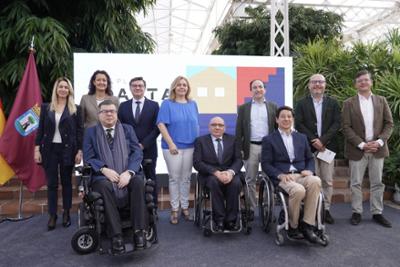 Representatives of the Madrid City Council and other participants in the presentation of the Adapta Madrid Plan.