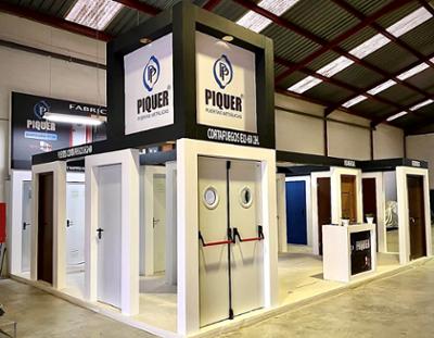 Piquer Doors stand at the company's facilities in Segorbe.
